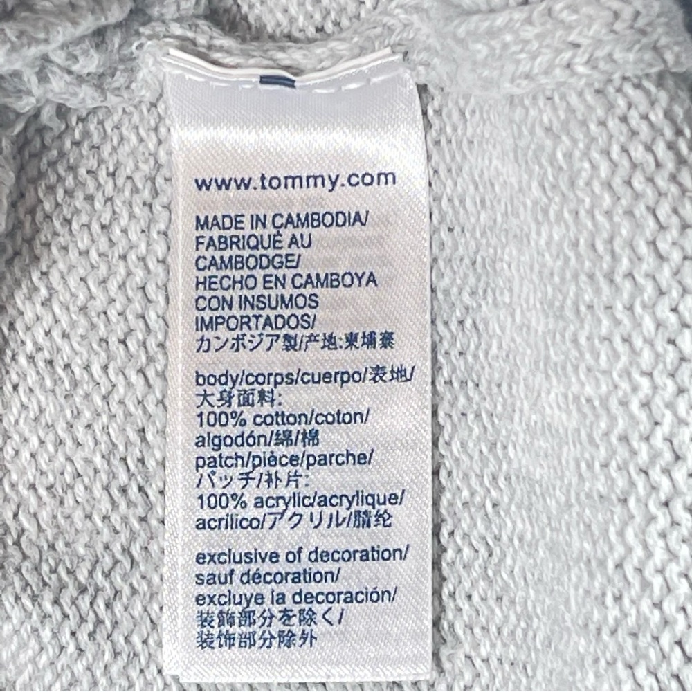 Tommy Hilfiger - Grey Sweater w/ Hilfiger Logo Heart at Front - Size 3-6 Months - Picture 2 of 3